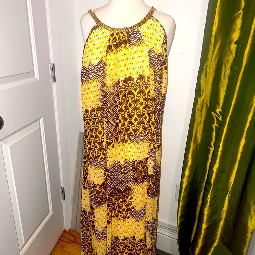 Beautiful sundress yellow and brown Aztec/tribal pattern.  XL.